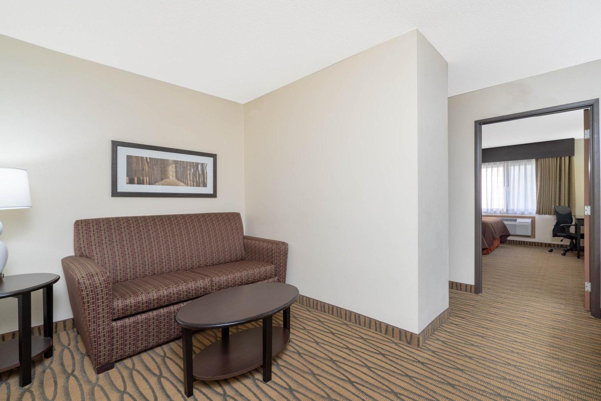 Aspen Hotel Rogers Formerly Americ Inn エクステリア 写真